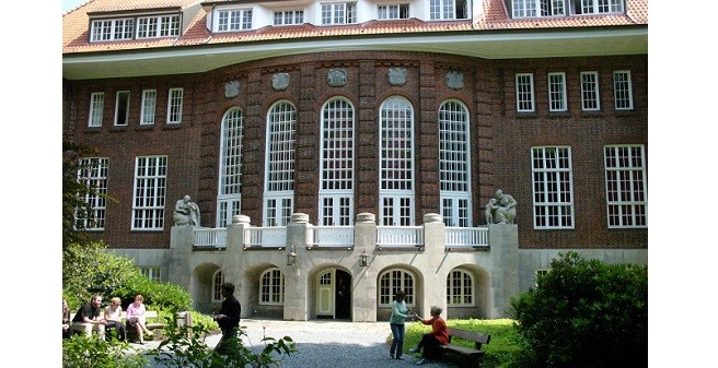 Erika Haus außen 1