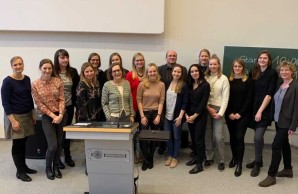 Gruppenbild der Auszubildenden Orthoptistinnen