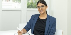 Dr. Sidra Khan-Gökkaya - Integrations- und Anti-Rassismusbeauftragte des UKE