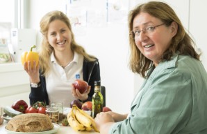 Elke Bruemmerhoff bei der Ernährungsberatung