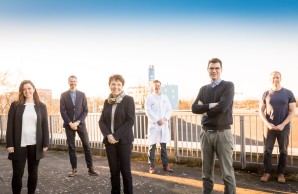  v.l. Dr. Desirée Loreth; Institut für Zelluläre und Integrative Physiologie, Prof. Dr. Manuel Friese, Institut für Neuroimmu-nologie, Forschungsdekanin Prof. Petra Arck, Prof. Samuel Huber und Prof. Nicola Gagliani, beide I. Medizinische Klinik, Prof. Stefan Bonn, Institut für Systembiologie.