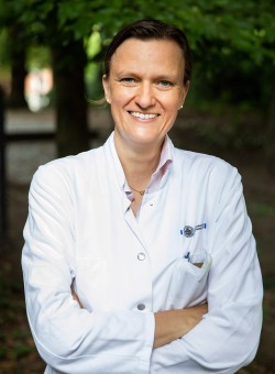 Portrait FRau Dr. Annette Bley, Leitung der Sprechstunde Leukodystrophie im UKE